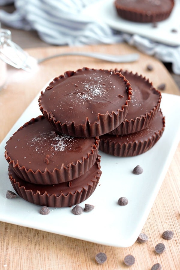 chocolate-almond-butter-cups-scene