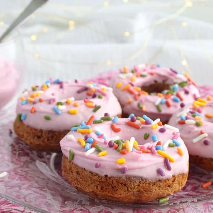 vegan-baked-donuts-side