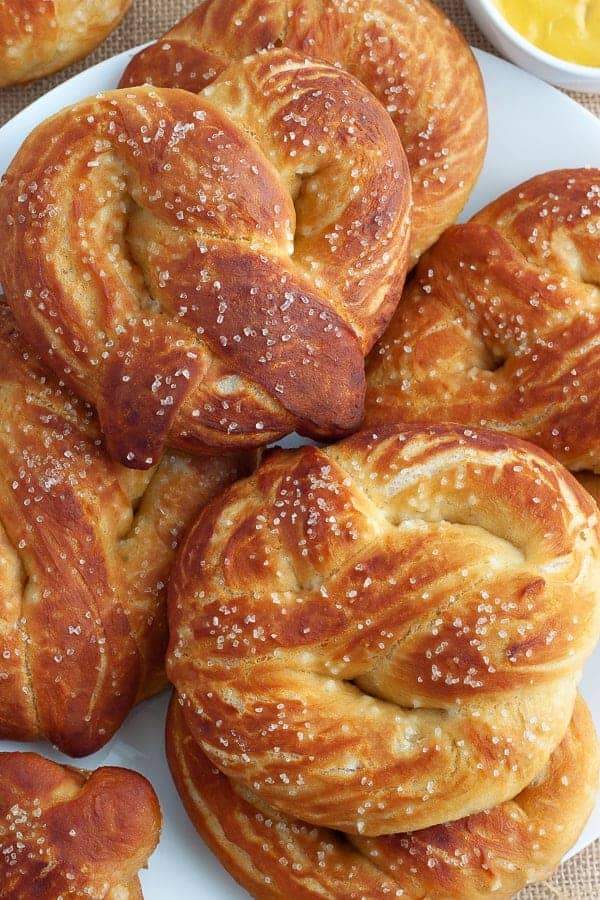 Easy Vegan Soft Pretzels