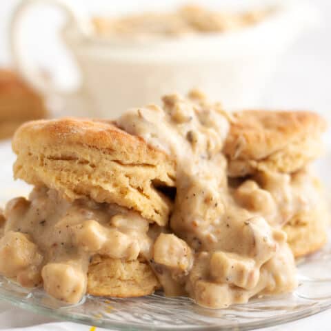 Easy Vegan Biscuits and Gravy