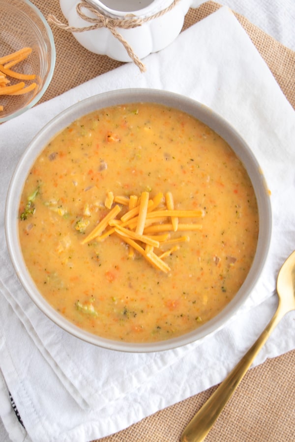 Vegan Broccoli Cheddar Soup