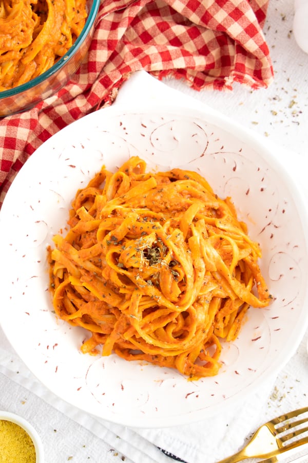 Easy Red Pepper Pasta