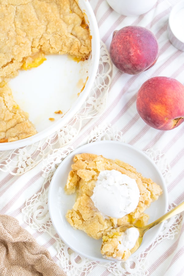 Easy Vegan Peach Cobbler