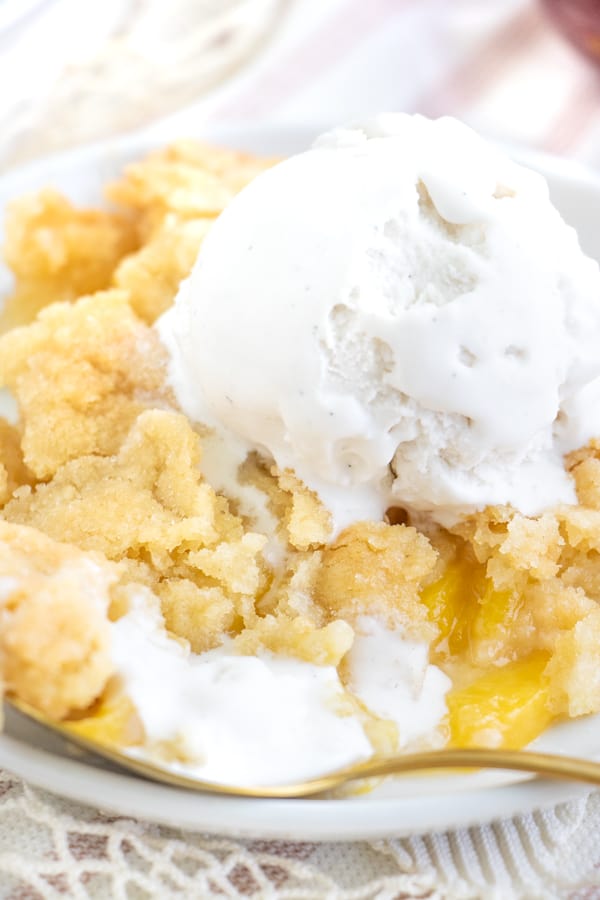 Best Vegan Peach Cobbler Recipe