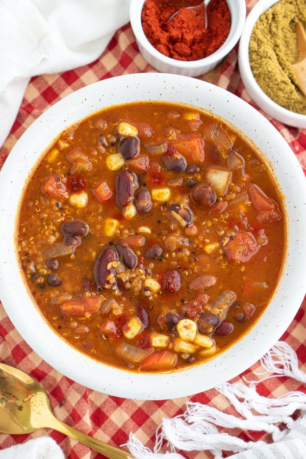 Easy Vegan Chili Soup