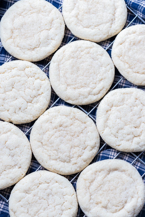 Cookies on cooling rack.